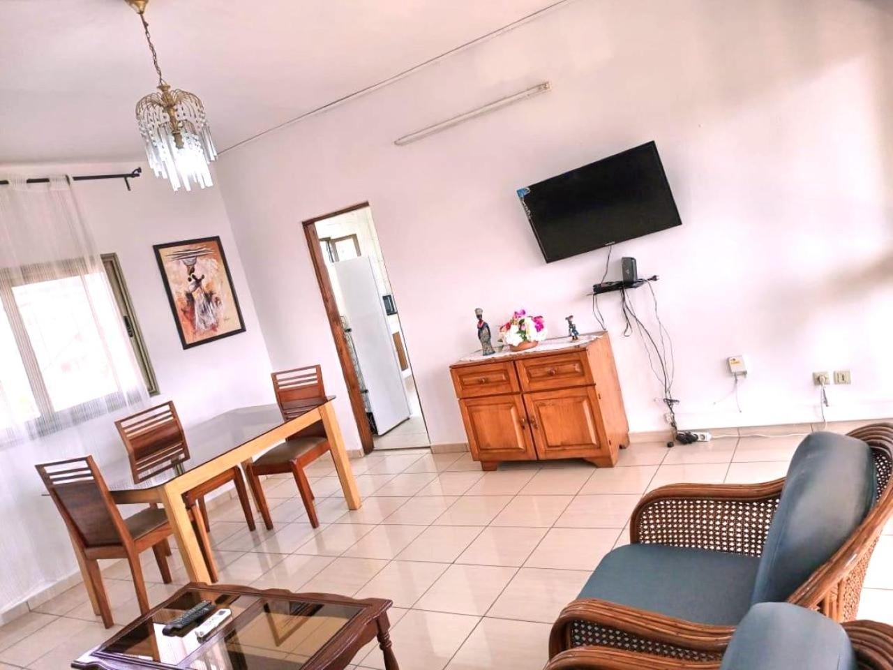 Rosalie'S Suites Lomé Kültér fotó